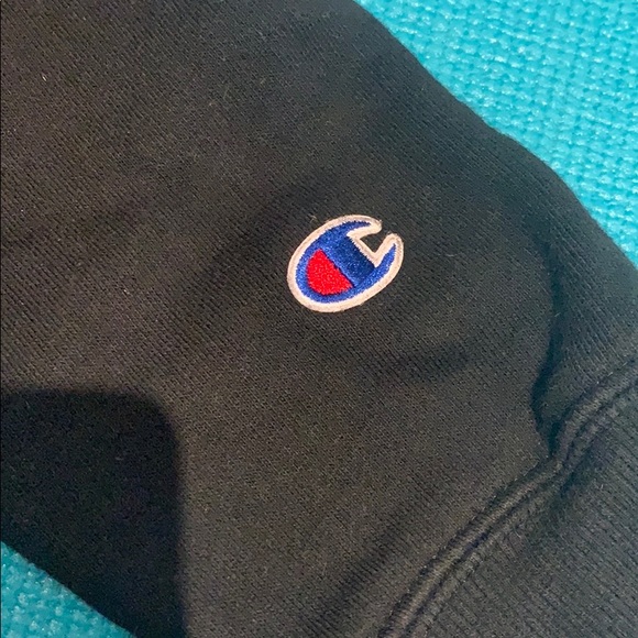 crew neck sweater - Picture 2 of 3